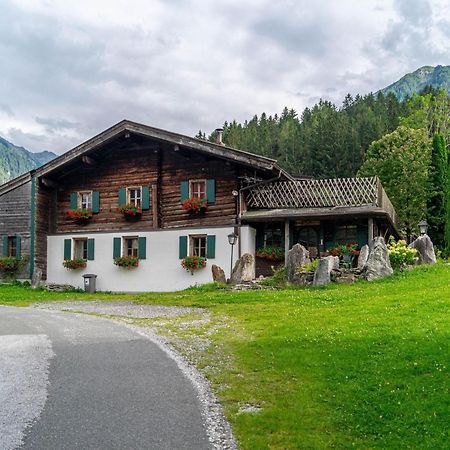 Rustic Farmhouse With Sauna In Bramberg Neukirchen am Grossvenediger Ngoại thất bức ảnh