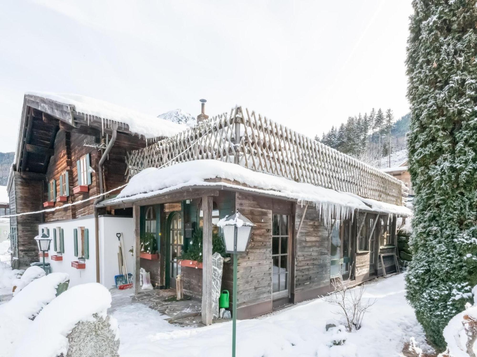 Rustic Farmhouse With Sauna In Bramberg Neukirchen am Grossvenediger Ngoại thất bức ảnh