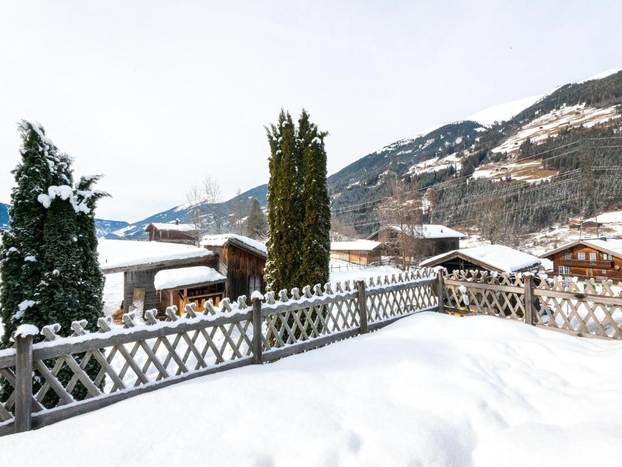 Rustic Farmhouse With Sauna In Bramberg Neukirchen am Grossvenediger Ngoại thất bức ảnh